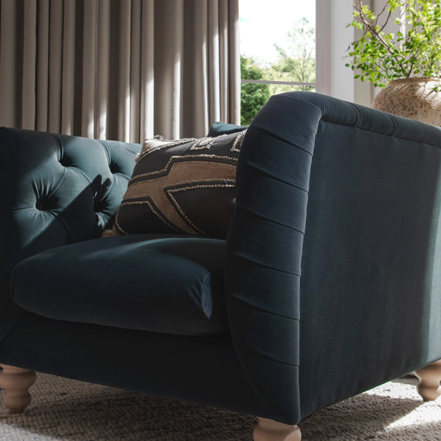 Ashby Chesterfield Armchair, Aegean Blue Velvet - Image 5